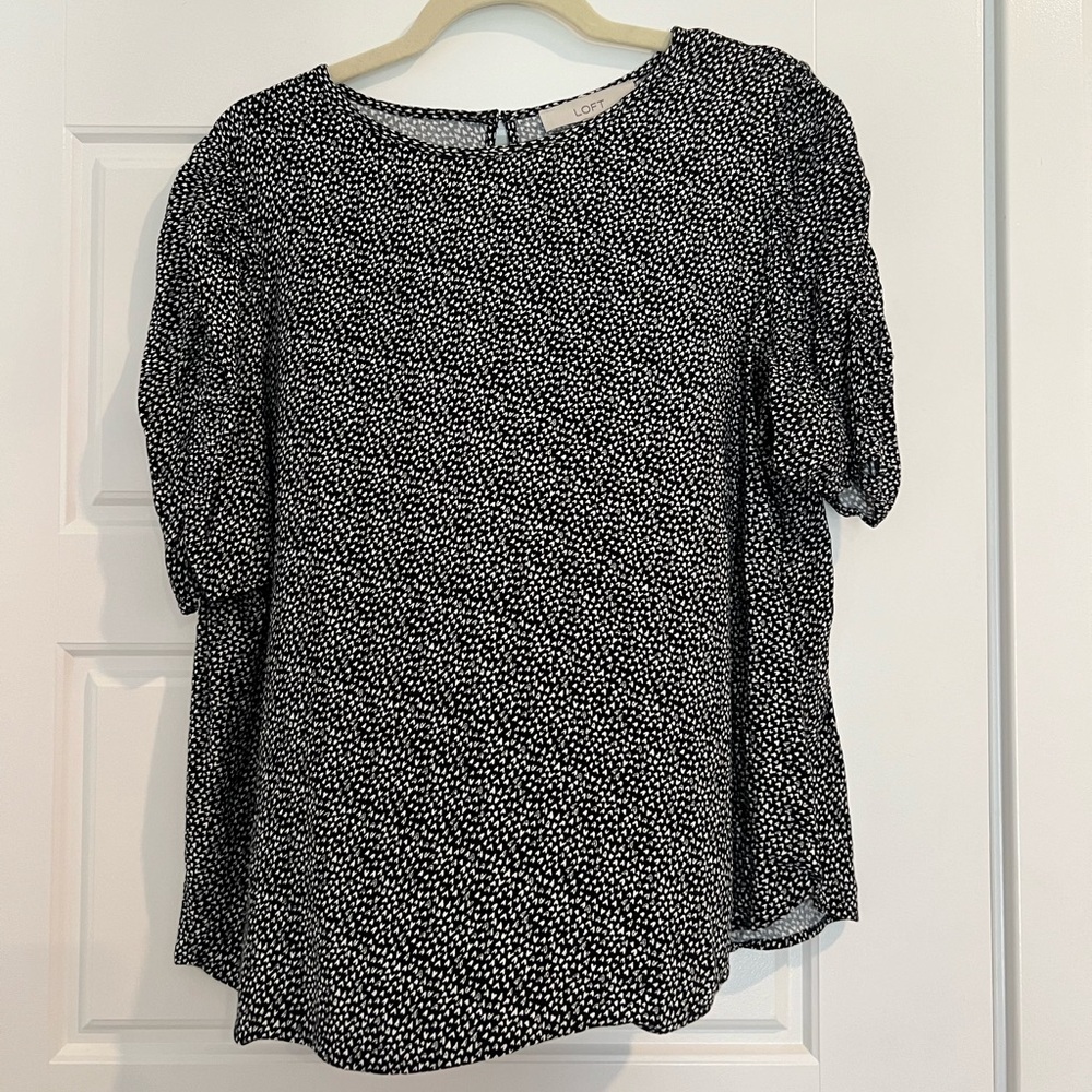 Printed Blouse with Ruched Sleeves